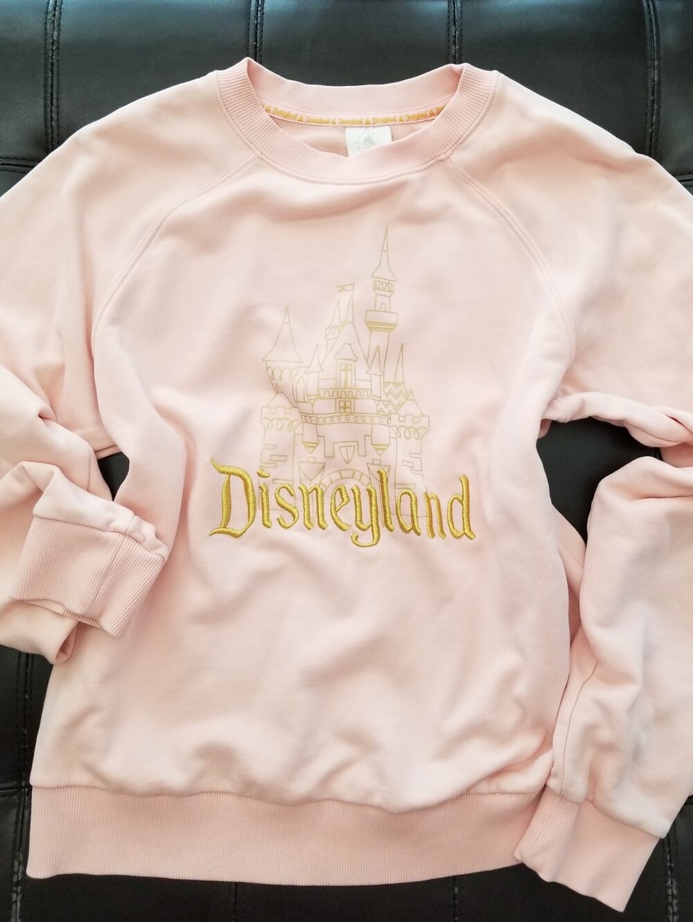❗Disneyland Baby Pink Gold Lettering Sweatshirt Medium❗